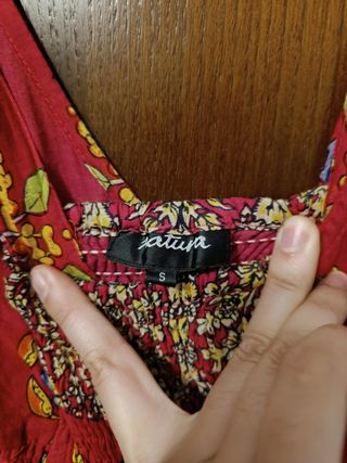 Vestido vermelho da Natura