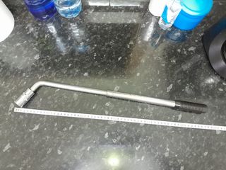 Rueda de repuesto,llave extensible 17"