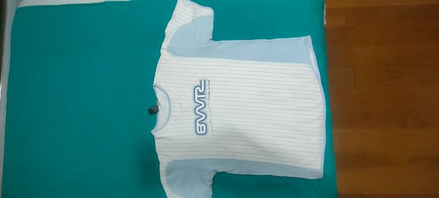 DOS. Camisetas - Azul y Blanco