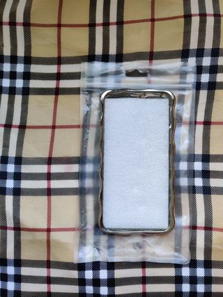 Funda de móvil iPhone 11 de policarbonato plateado