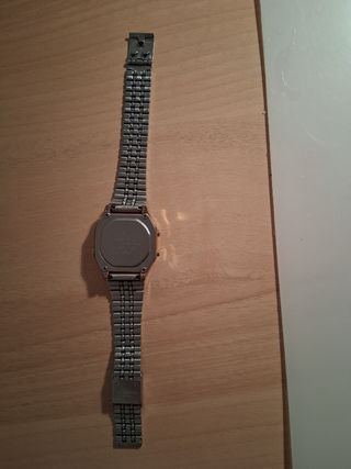 CASIO DORADO