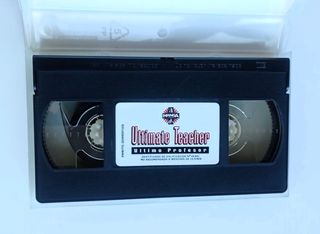 VHS animes Ultimate Teacher y Goku Midnight Eye