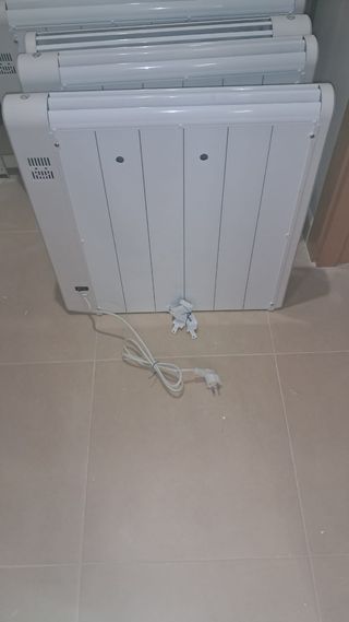 Radiador eléctrico Orbegozo (4 uds) + comandament