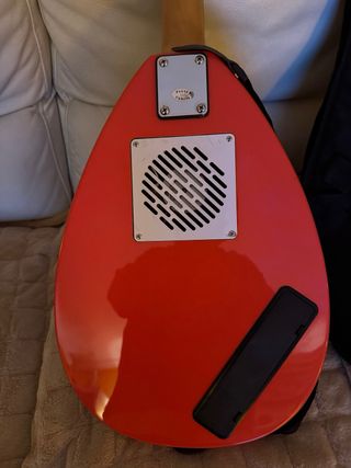 Bajo VOX Apache rojo