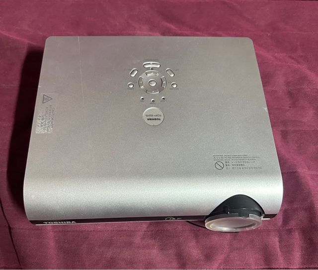 Proiettore Toshiba TDP-S25 usato