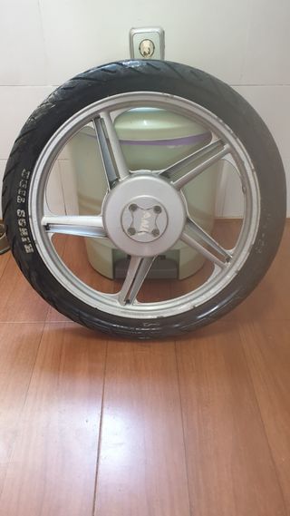 Rueda trasera vespino