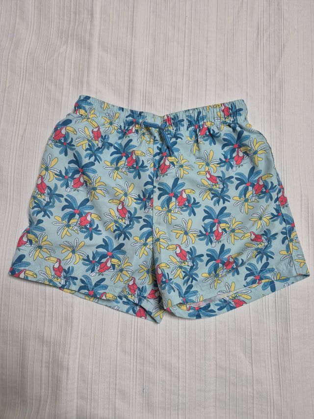 Gocco bañador y camiseta. Talla 7-8 años