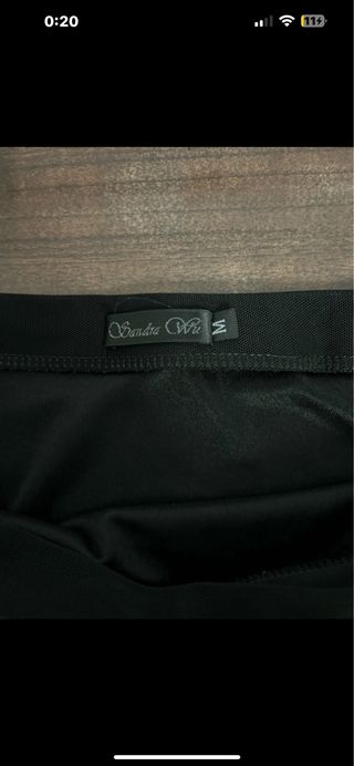 Falda negra y blanca floral M/L