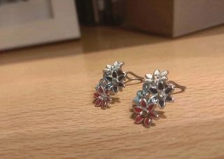 Pendientes flores acero antiguos