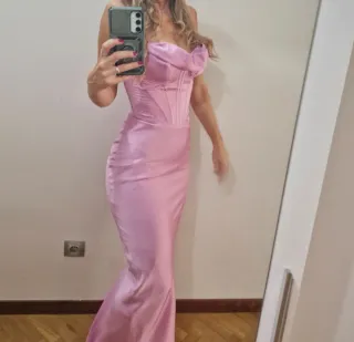 Vestido Charmaine rosa House of CB