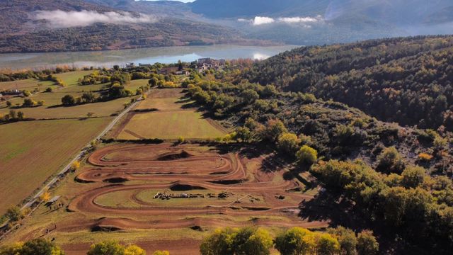 Videos y fotos aereas (edición básica aparte)