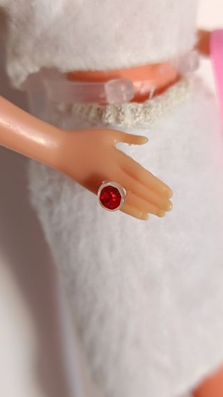 Lote 5 anillo y pendientes  barbie