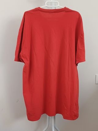 Camiseta roja tortuga marina