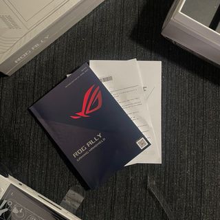 Asus Rog Ally Z1 EXTREME 
