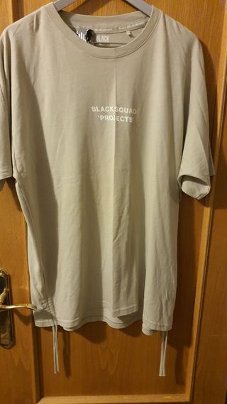 Camiseta back squad talla XL nueva
Original.