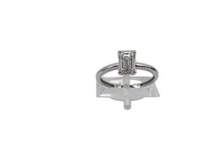 sortija oro 18k con piedra con diamante de laboratorio