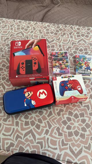 Nintendo Switch - Roja - Mario