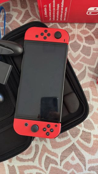 Nintendo Switch - Roja - Mario
