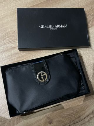 Neceser Giorgio Armani nuevo sin estrenar