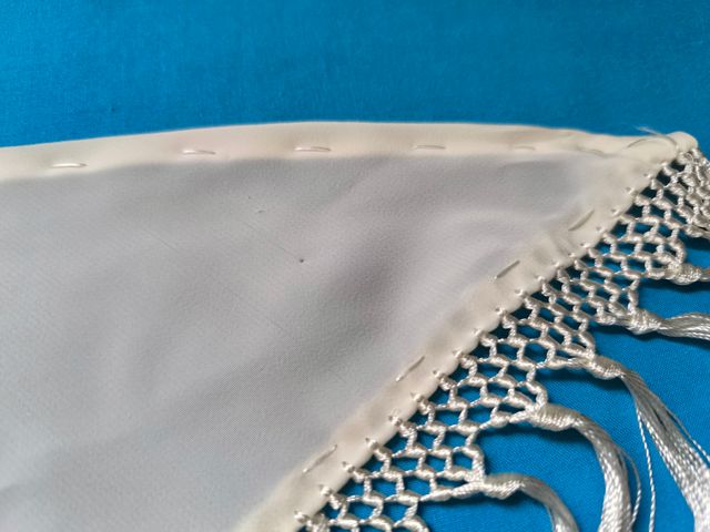 Scialle bianco beige