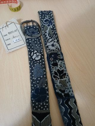 Cintura ricamata vintage blu-grigio