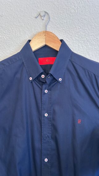 Camisa Carolina Herrera azul marino