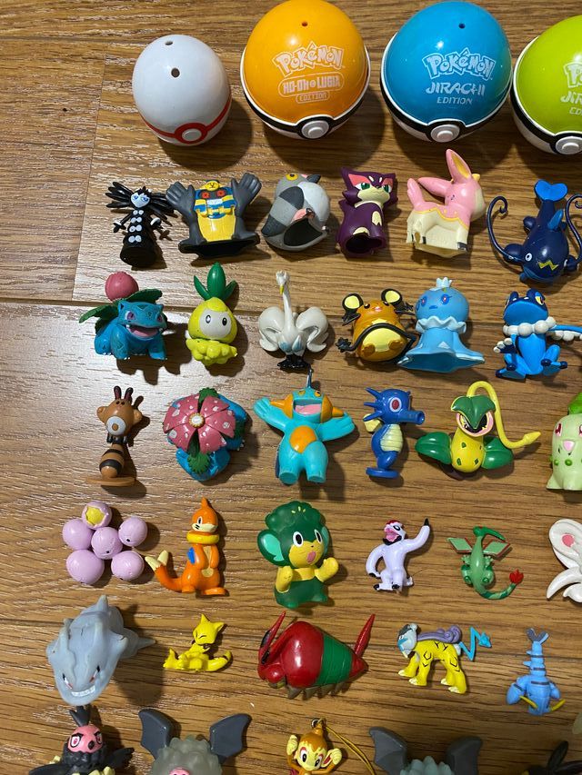 81 Figuras de Pokémon