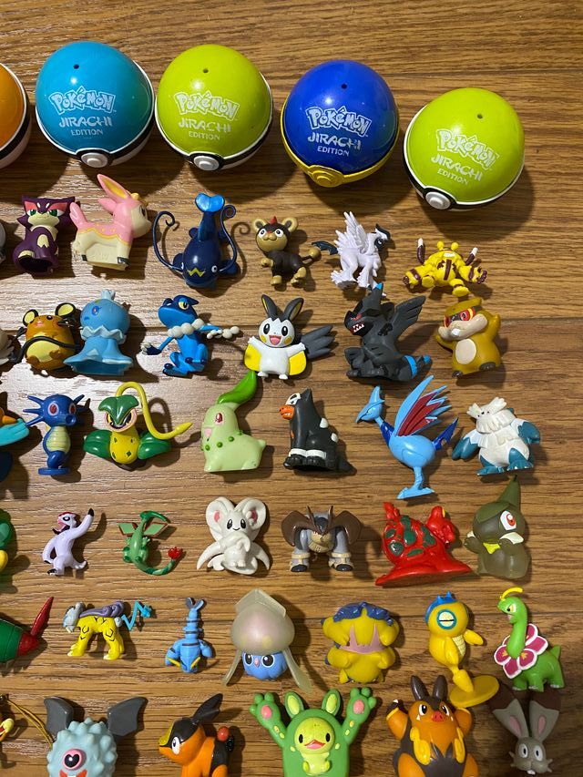 81 Figuras de Pokémon