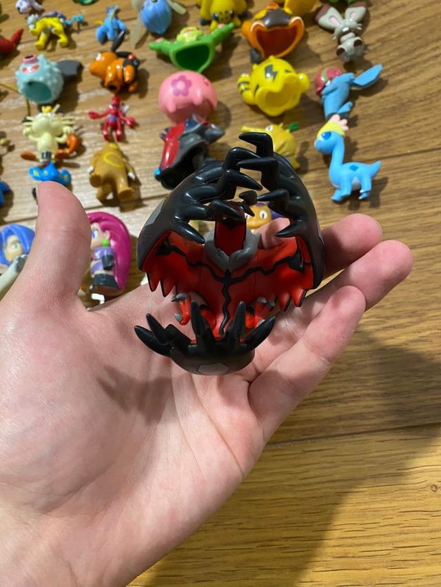 81 Figuras de Pokémon
