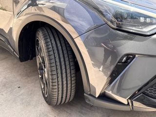 TOYOTA C-HR 2.0 180H GR Sport Black Edition