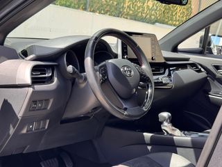 TOYOTA C-HR 2.0 180H GR Sport Black Edition