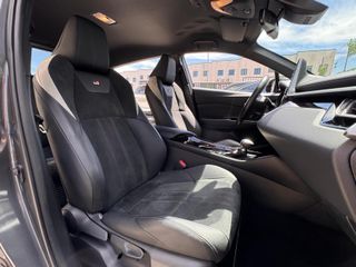 TOYOTA C-HR 2.0 180H GR Sport Black Edition