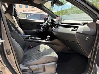 TOYOTA C-HR 2.0 180H GR Sport Black Edition