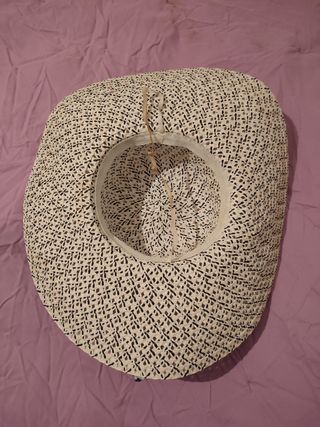 Cappello estivo beige con fiocco