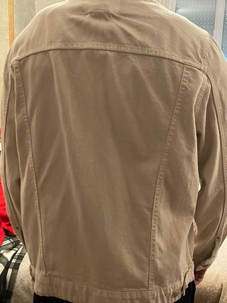 Cazadora cruda