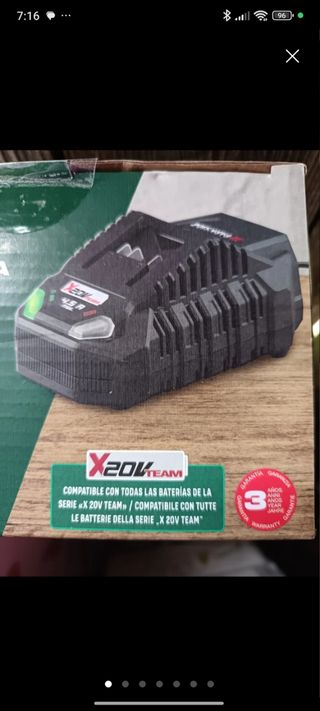 Cargador Parkside X20V 4.5A sin usar ,a estrenar