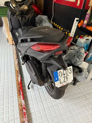 Yamaha XMAX 125 ABS - Negro con tan solo 2900 km