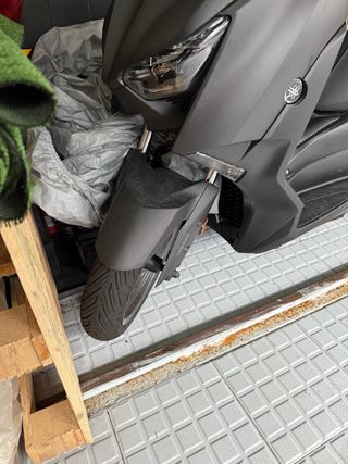 Yamaha XMAX 125 ABS - Negro con tan solo 2900 km