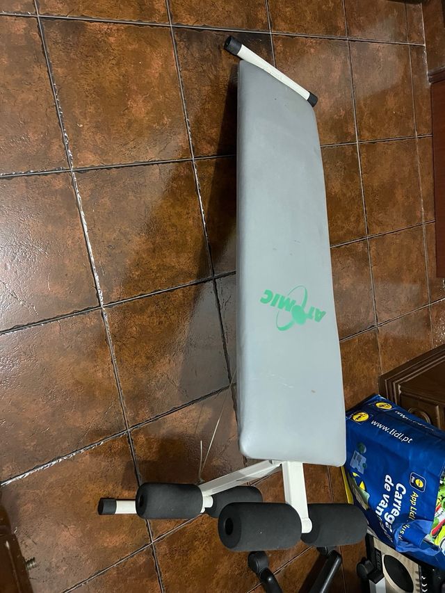 Banco de abdominais ATOMIC