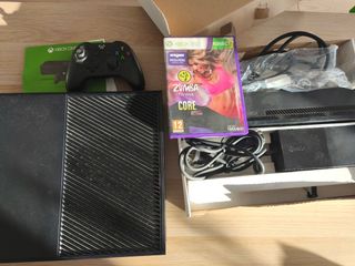 Consola Xbox One 500GB - kinect + mando + juego