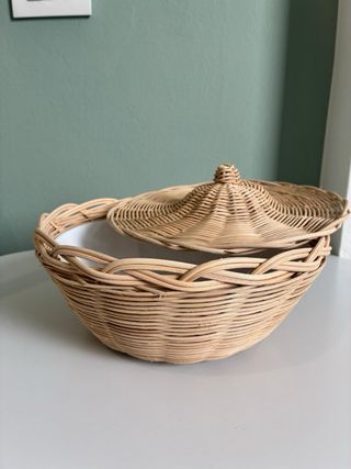 Cestino in midollino con coperchio