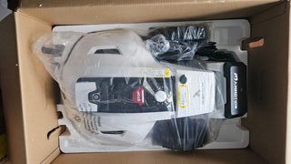 YUKA 1500 Robot cortacesped