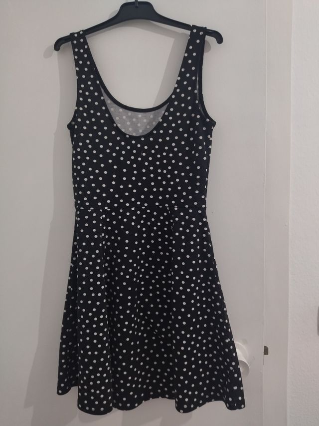 Vestido lunares negro y blanco