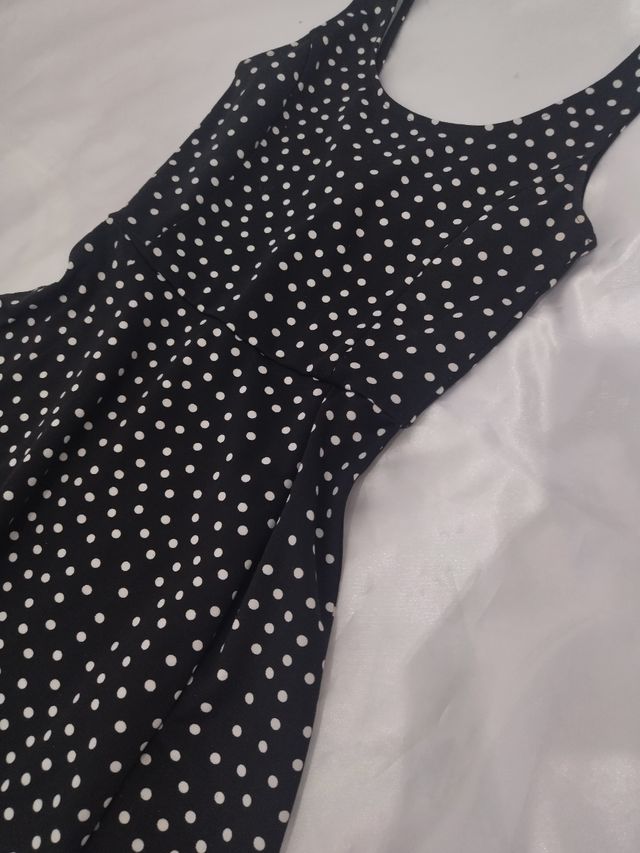 Vestido lunares negro y blanco