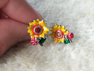 Pendientes flor y mariquita plata de ley