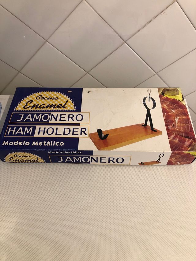 Jamonero nuevo