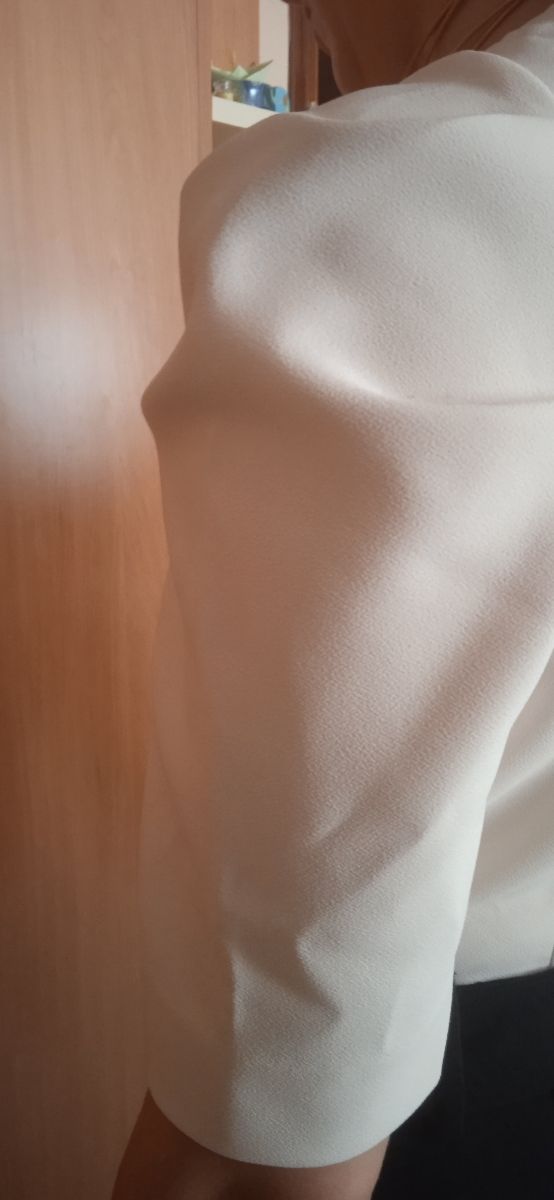 Mono Pedro del Hierro blanco y negro