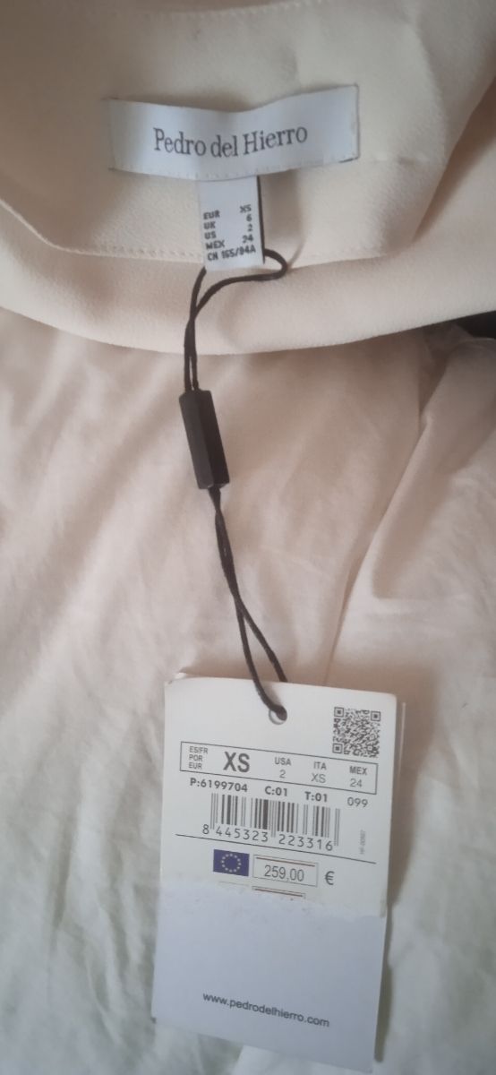 Mono Pedro del Hierro blanco y negro