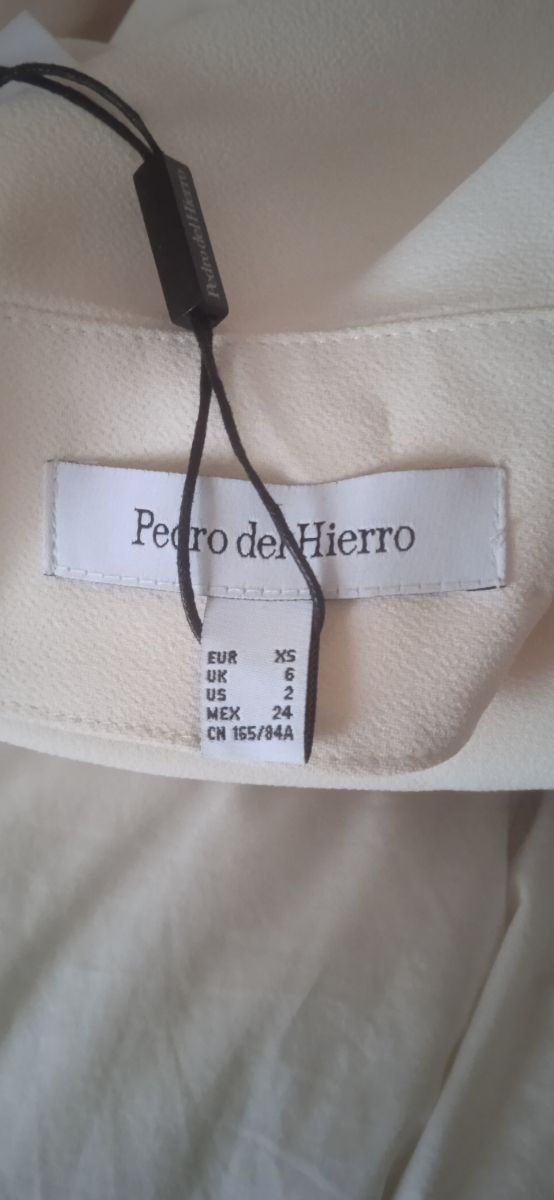 Mono Pedro del Hierro blanco y negro