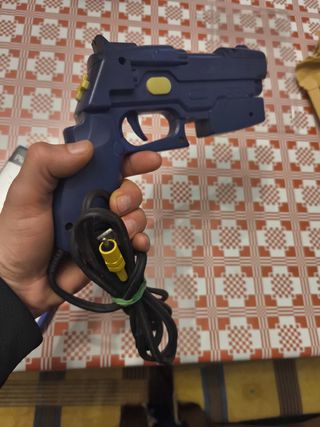 Resident Evil Dead Aim + pistola G-con 2 PS2